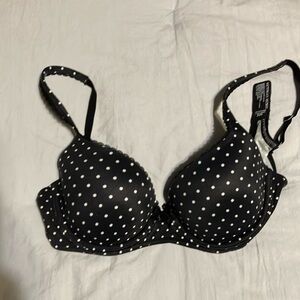 Victoria’s Secret 32D Polka Dot Underwire Bra - Black and White